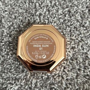 Fenty beauty-  bronzer